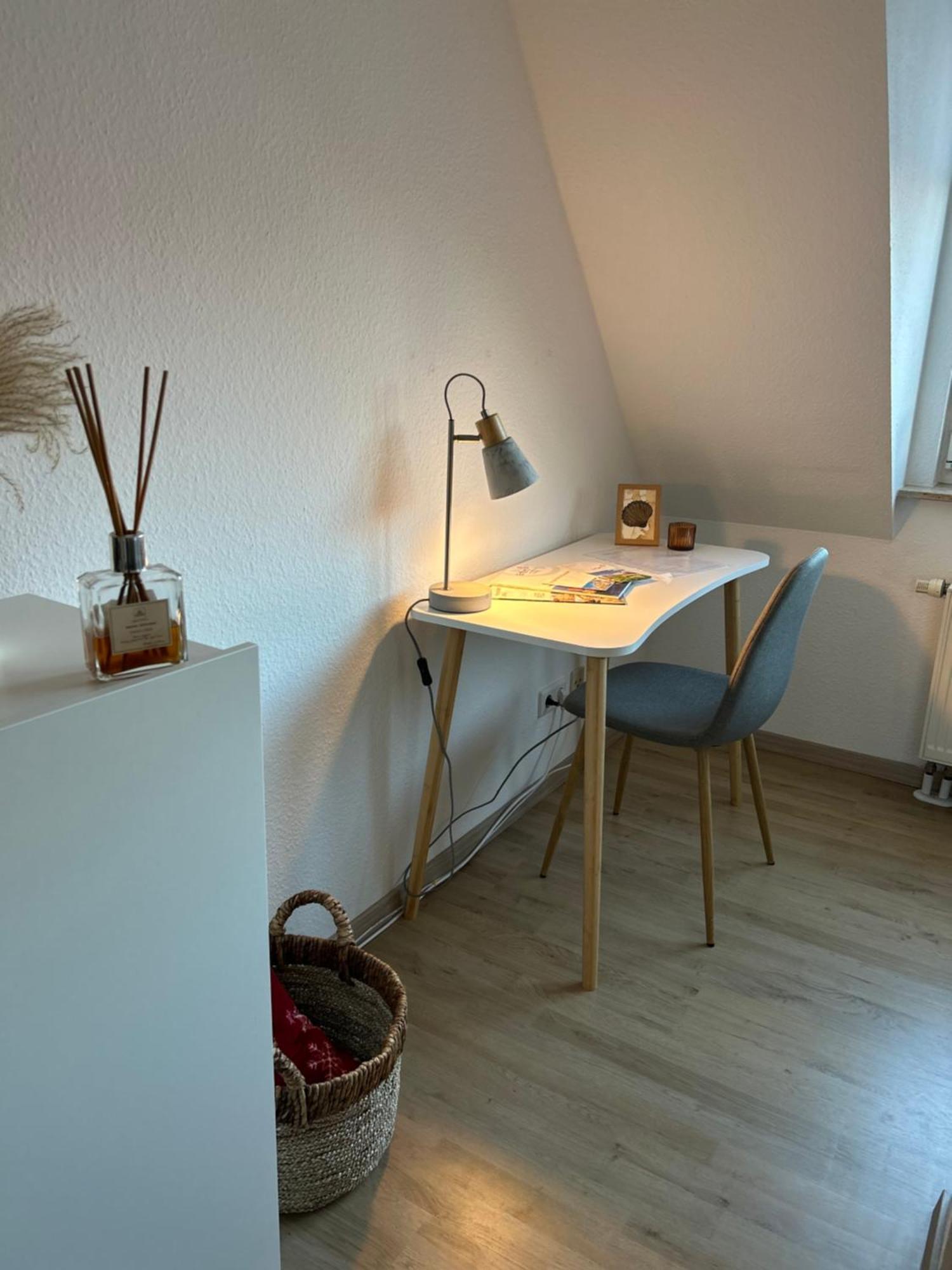 Apartment Gemuetliches Altstadtapartment Mit Balkon Und Smart Tv Erfurt
